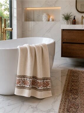 Inka Paradise Blush Waffle Weave Bath Towel – 30” x 60” NWT Handmade
